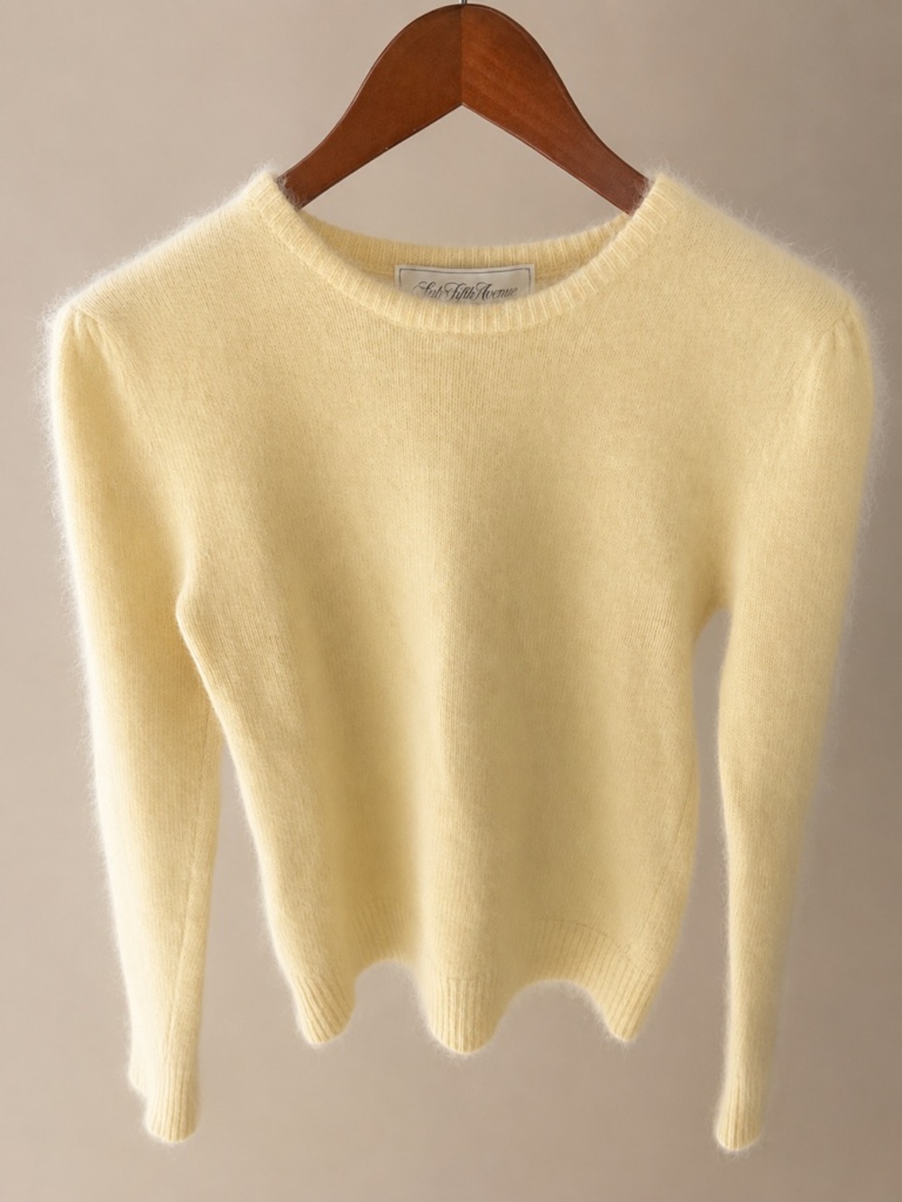 Vintage Saks Fifth Avenue Lambswool Angora Sweater M Fits S Soft Yellow Luxury - Picture 2 of 6